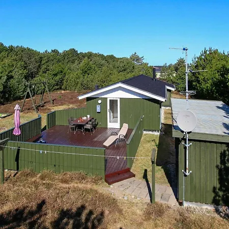 Holiday V Holiday home *